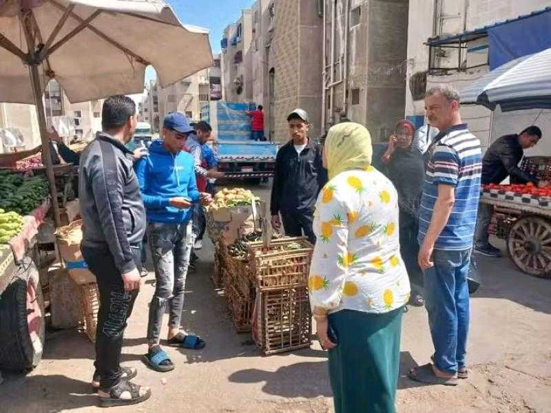 استمرار الحملات المكبرة لرفع الإشغالات والمخالفات وعودة الانضباط بحي الضواحي ببورسعيد