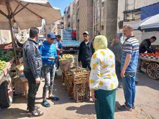 استمرار الحملات المكبرة لرفع الإشغالات والمخالفات وعودة الانضباط بحي الضواحي ببورسعيد