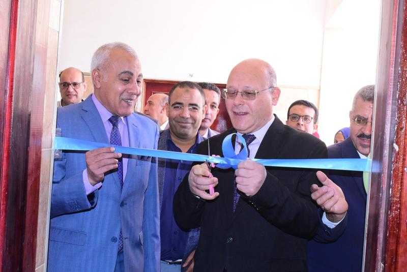 النعماني يفتتح مكتبتان مهدتان لكلية الآثار وقاعة مجلس الكلية ومعرضا للانشطة والمشروعات الطلابية