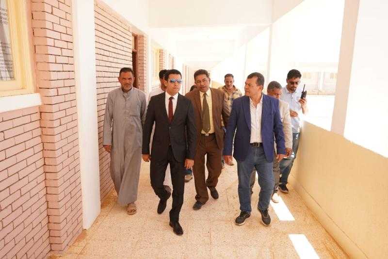 نائب محافظ مطروح يتفقد مشروعات خدمية وتنموية بمركز ومدينة الضبعة