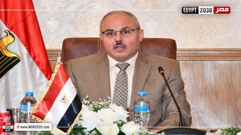 رئيس جامعة قناة السويس 