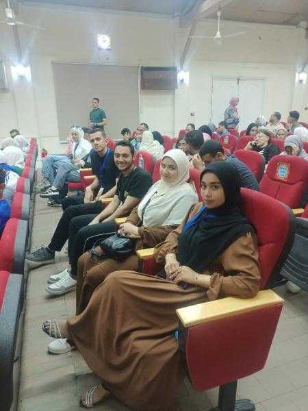 جامعة حلوان التكنولوجية الدولية ترسّخ وعي طلابها من خلال المشاركة فى فعاليات الملتقى الحواري لبناء الوعي