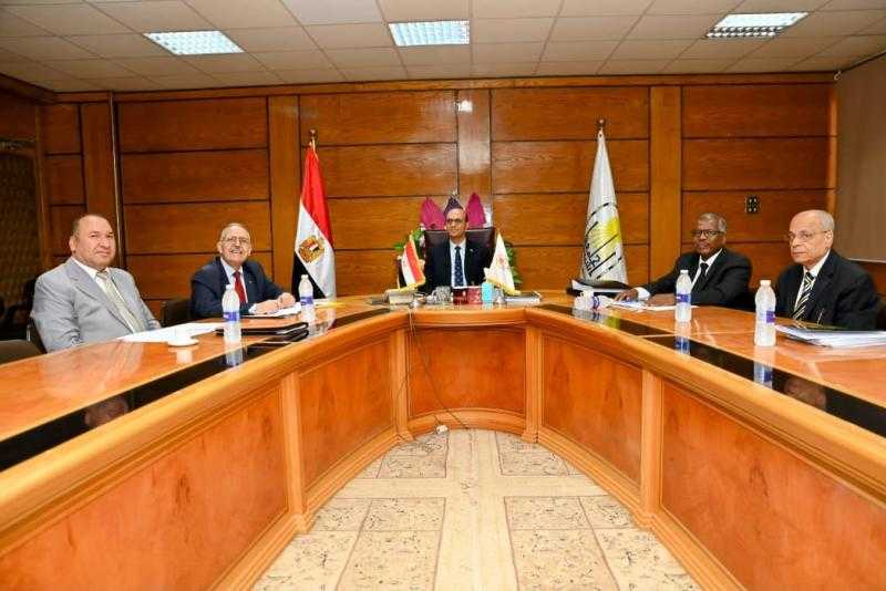 الدكتور المنشاوي يرأس لجنة اختيار عميد كلية العلوم بجامعة أسيوط