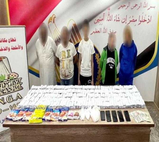 ضبط تشكيلين عصابيين أجانب  استخلصا مادة فعالة من أقراص طبية تتحول إلى “مخدر آيس”