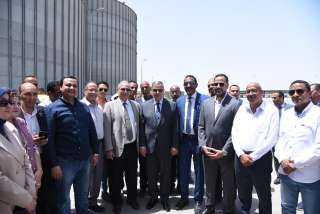 محافظ الإسكندرية يشهد انطلاق موسم توريد القمح بالعامرية