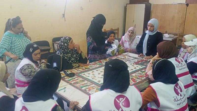 أندية الفتاة والمرأة بالشباب والرياضة بالأقصر تنظم ورشة عمل الاكسسوارات والأعمال الحرفية بمركز شباب السلام