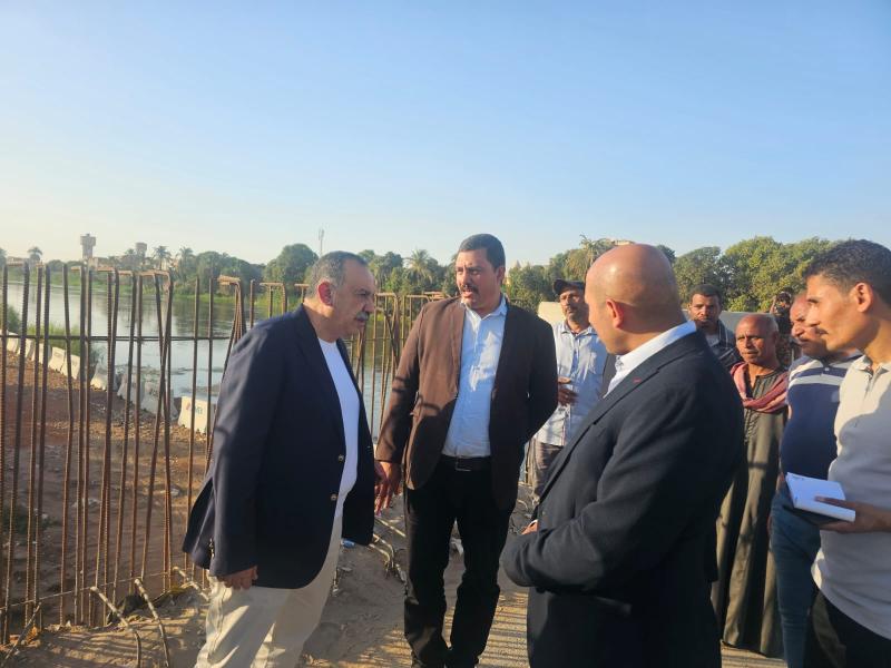 محافظ أسيوط 