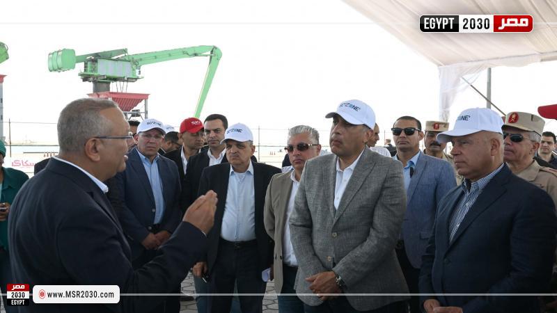 جانب من جولة رئيس الوزراء في بورسعيد