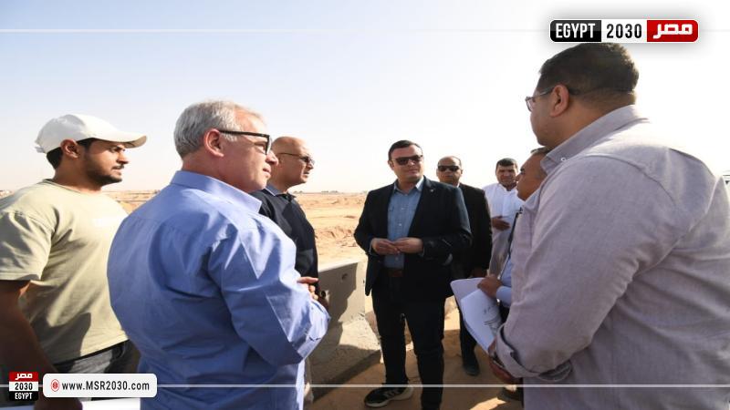 جولة وزير الإسكان في التجمع العمراني غرب الضبعة بالساحل الشمالي الغربي