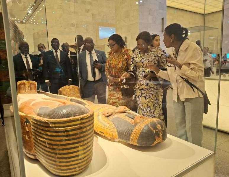 المجلس الأعلى للآثار يلغي المساواة في رسوم دخول المزارات بين المصريين والعرب