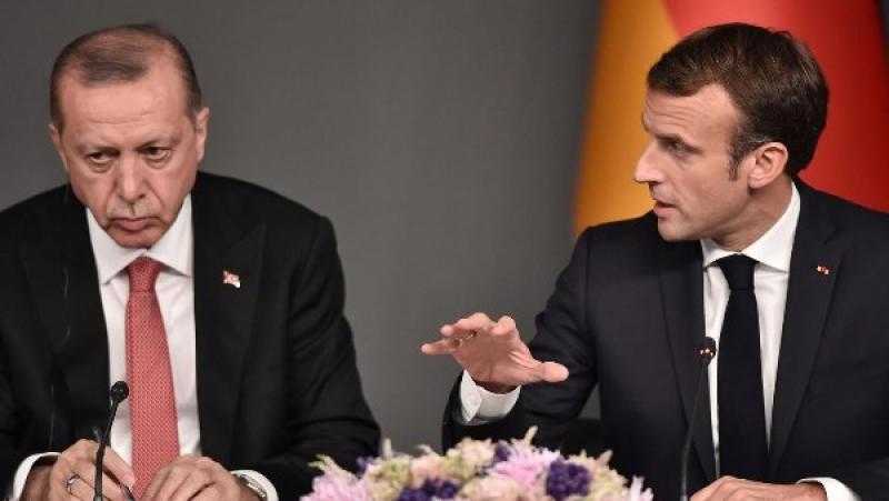 ماكرون وأردوغان يبحثان تعزيز الدعم الدولي لأوكرانيا