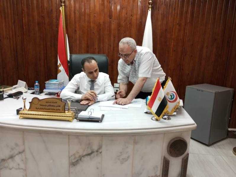 وكيل وزارة الصحة بالشرقية يناقش احتياجات المديرية ضمن مشروع الموازنة الجديد وتعزيز المخصصات المالية للمديرية
