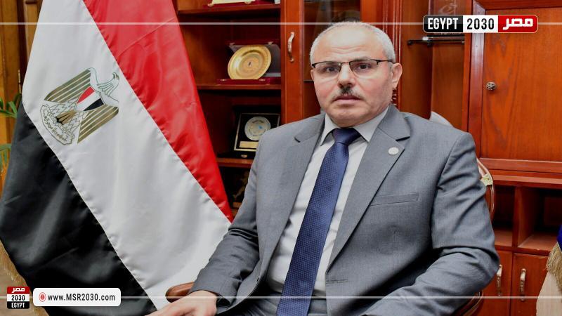 رئيس جامعة قناة السويس