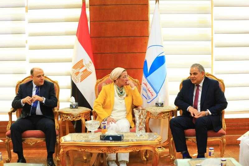 رئيس جامعة كفر الشيخ يستقبل وزيرة البيئة علي هامش إنعقاد مؤتمر الابتكار من أجل مستقبل أخضر