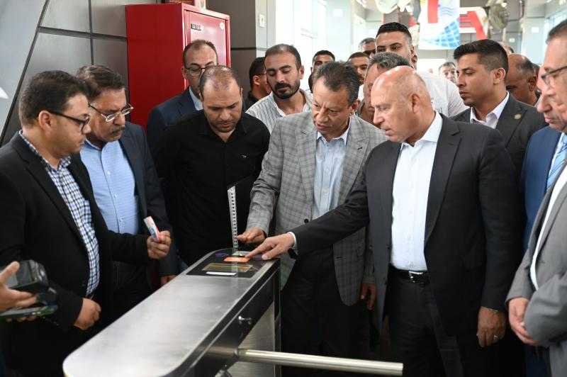 وزير الصناعة والنقل يتفقد محطات  المرحلة الاولى من مشروع الأتوبيس الترددي BRT الممتدة من محطة أكاديمية الشرطة وحتى محطة الإسكندرية الزراعي