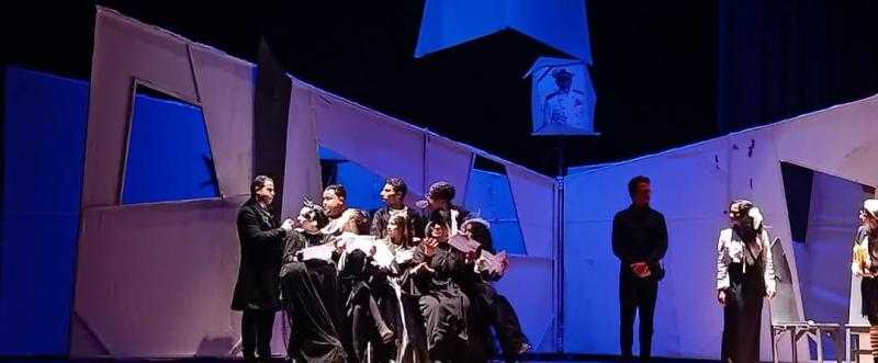 عرض العائلة الحزينة ضمن عروض المسرح الإقليمي للثقافة بالإسماعيلية