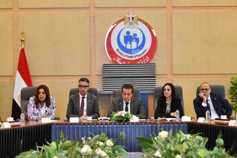 وزير الصحة يترأس اجتماع اللجنة الوزارية لوضع محددات العدالة الاجتماعية لاستحقاق الدعم