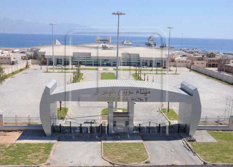 تداول 10 الاف طن و606 شاحنة بضائع عامة ومتنوعة بموانئ البحر الأحمر