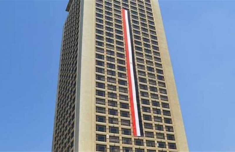 «الخارجية» تخصص رقمًا هاتفيًا للتواصل مع المصريين في ليبيا