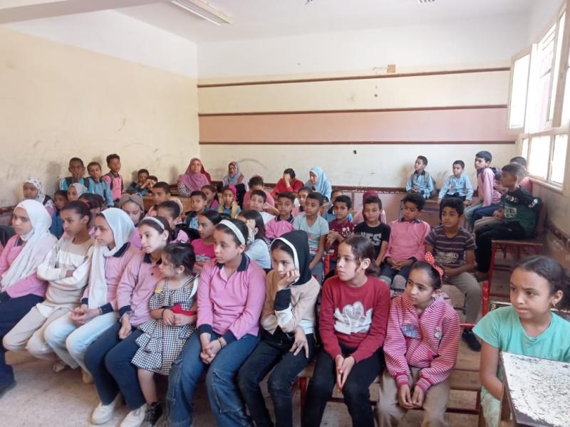 طلاب المدارس بالمنيا