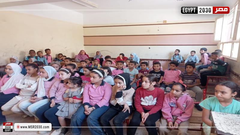 طلاب المدارس بالمنيا