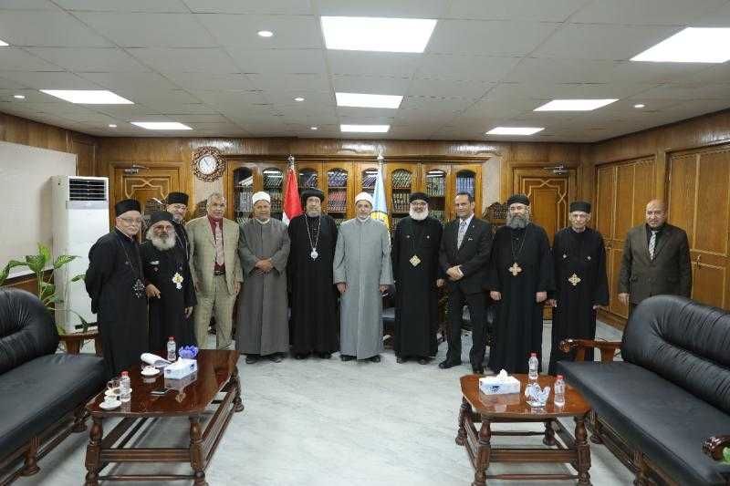 رئيس جامعة الأزهر يستقبل وفدًا من الكنيسة المصرية لتوثيق التواصل المجتمعي