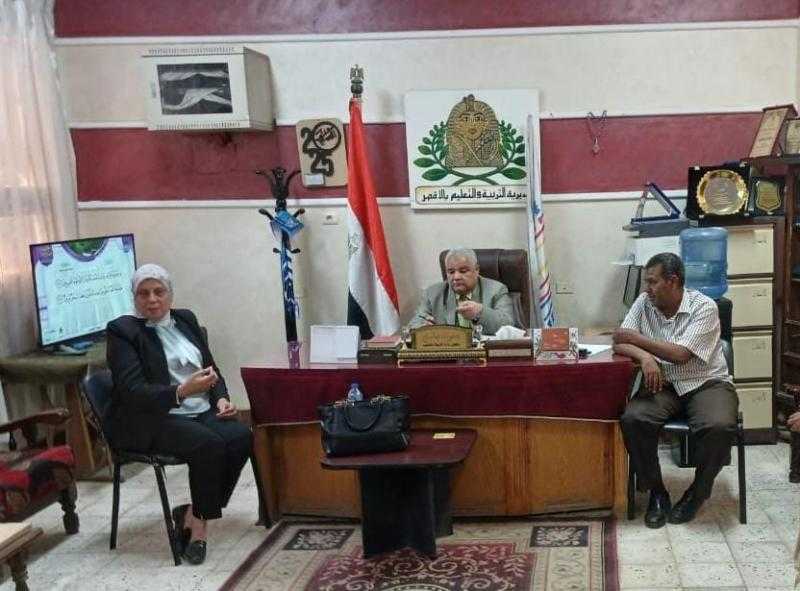 وكيل تعليم الأقصر يلتقي ممثلة مصر الخير لبحث دعم التعليم المجتمعي بالمحافظة