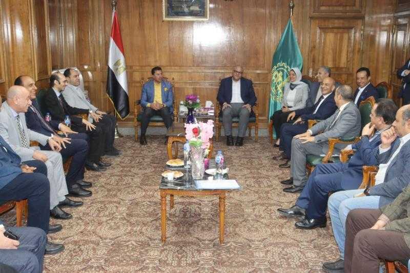 وزير الشباب والرياضة يصل القليوبية لبدء جولة تفقدية موسعة بالمحافظة