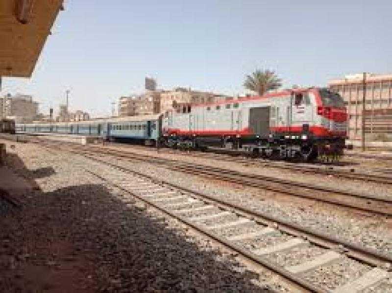 قطار الصعيد يدهس طفلة على مزلقان أبو النمرس