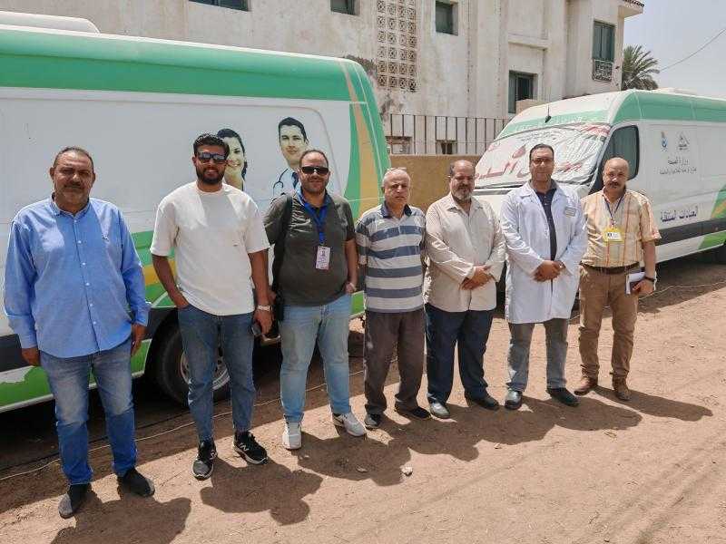 محافظ بنى سويف: فحص وتوفير العلاج لأكثر من 1250 حالة في 9 تخصصات...وتقديم  3800خدمة طبية بقافلة للصحة ضمن حياة كريمة