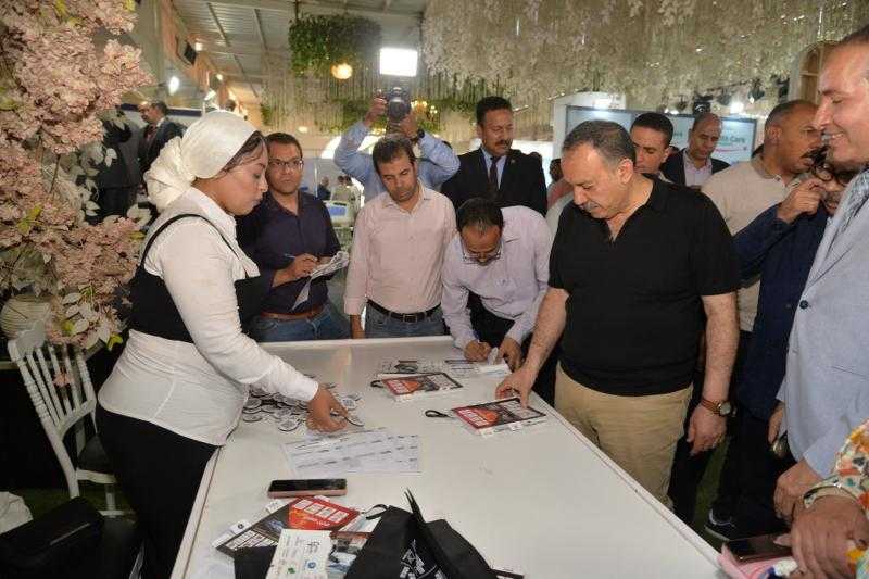 محافظ أسيوط يفتتح المعرض الطبي الأول إكسبوميد وسط الصعيد بمشاركة ٤٠ شركة للمستلزمات الطبية