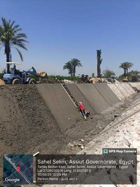 محافظ أسيوط: استمرار أعمال تطهير وتبطين الترع والمصارف ضمن خطة الدولة للحفاظ على الموارد المائية