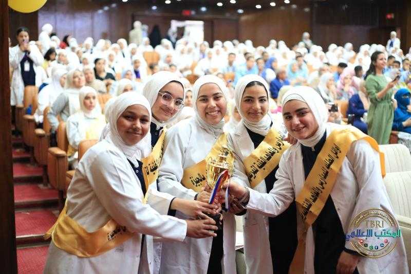 التعليم العالي : معهد تيودور بلهارس يحتفي بتكريم أوائل طلبة التمريض بمحافظة الجيزة
