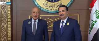 رئيس الوزراء العراقي يستقبل أبو الغيط بمقر انعقاد القمة العربية الـ 34 في بغداد