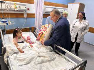 نقيب الأشراف يُشيد بمستشفى الناس: «صرح طبي عملاق في الجمهورية الجديدة»