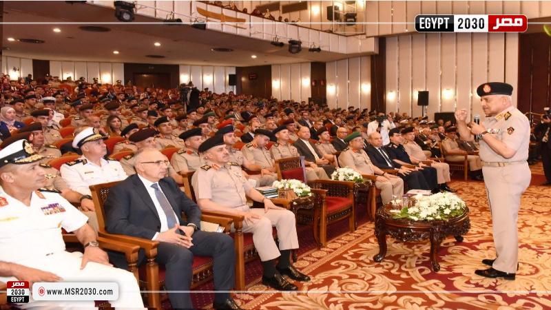 وزير الدفاع يشهد مناقشة البحث الرئيسي لهيئة البحوث العسكرية