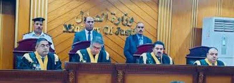 قرار قضائى جديد بإعادة محاكمة 9 متهمين في قضية ”فض اعتصام رابعة”