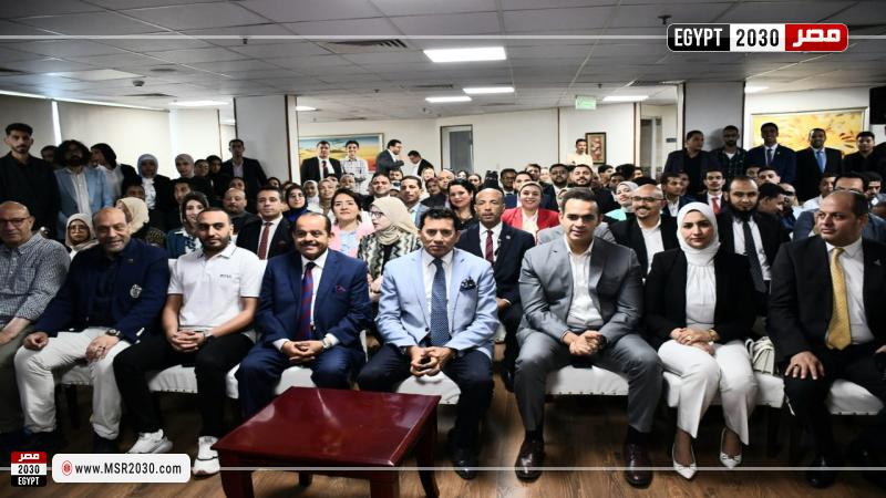 وزير الشباب والرياضة
