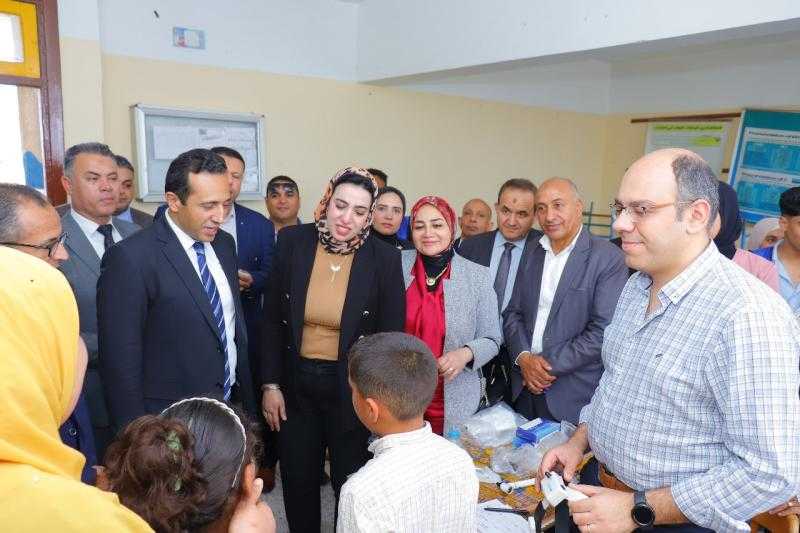 أكثر من ألفين مستفيد بقافلة تنموية شاملة من جامعة عين شمس لخدمة أهالى قرية دمسنا بمحافظة البحيرة