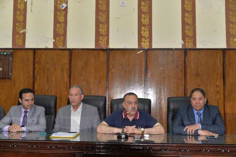 محافظ أسيوط يوجه بتفعيل دور اللجان القانونية وتطبيق القانون لردع محاولات الغش خلال الامتحانات