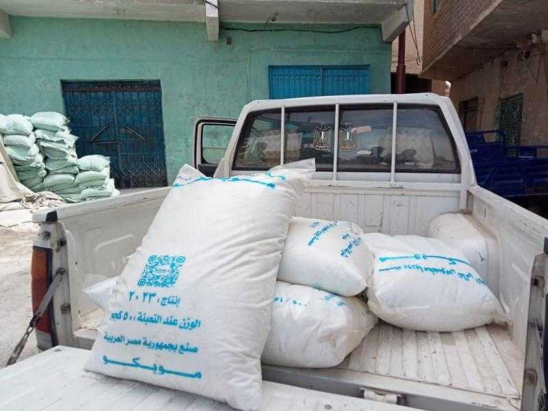 محافظ أسيوط: ضبط كميات من القمح الفاسد واللحوم غير الصالحة وتحرير 375 محضرًا بمختلف المراكز والأحياء