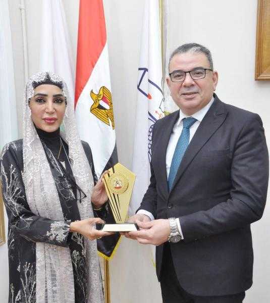 عميد كلية التجارة بجامعة عين شمس يستقبل الملحق الفني بملحقية التعليم وعلوم التكنولوجيا بسفارة الإمارات