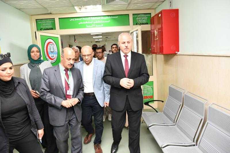 رئيس جامعة قناة السويس يتابع أعمال تطوير أنظمة الحماية والسلامة بالمستشفى التخصصي