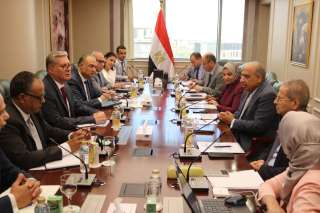 وزيرا الكهرباء والبترول يناقشان خطة توفير الوقود لاستقرار الشبكة خلال الصيف