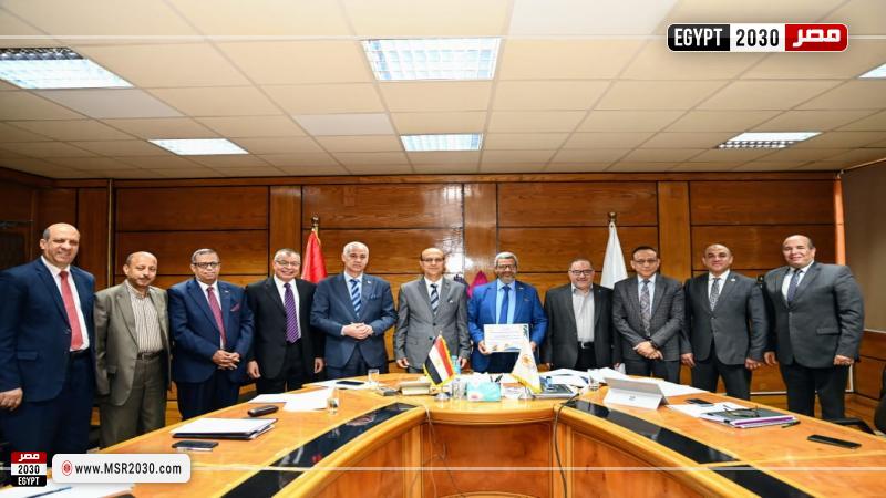 رئيس جامعة أسيوط 