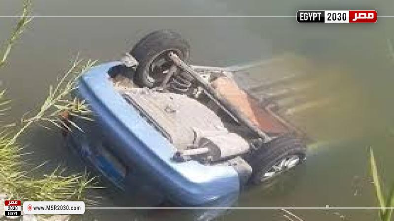 حادث انقلاب سيارة فى ترعة
