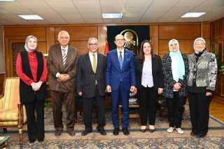 المنشاوي يستقبل الأمين العام المساعد لرابطة الجامعات الإسلامية لبحث سبل التعاون المشترك في المجالات الأكاديمية والبحثية