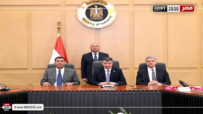 وزير الصناعة والنقل