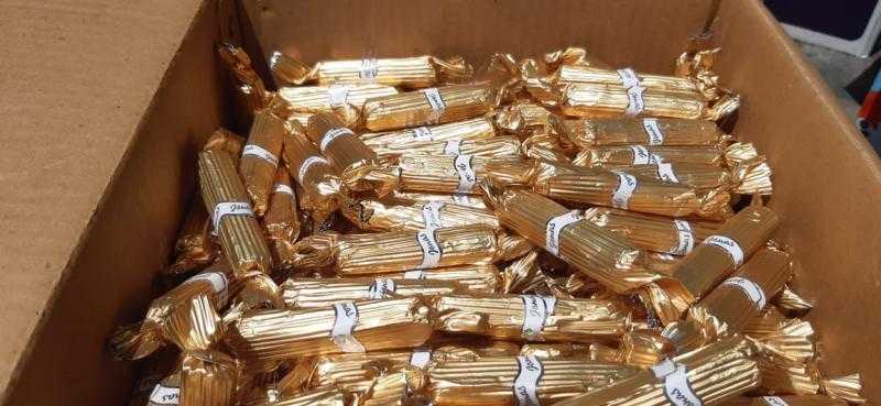 تموين الأقصر يضبط 9000 قطعة شيكولاته و لوليتا مجهولة المصدر..و 17 قضية تموينية