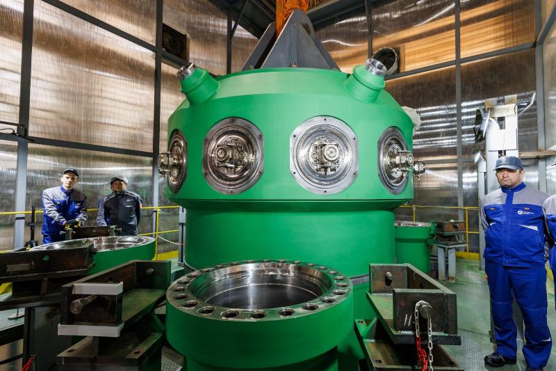 روساتوم تستكمل تصنيع أول مفاعل من طراز RITM-400 لكاسحة الجليد ”روسيا”